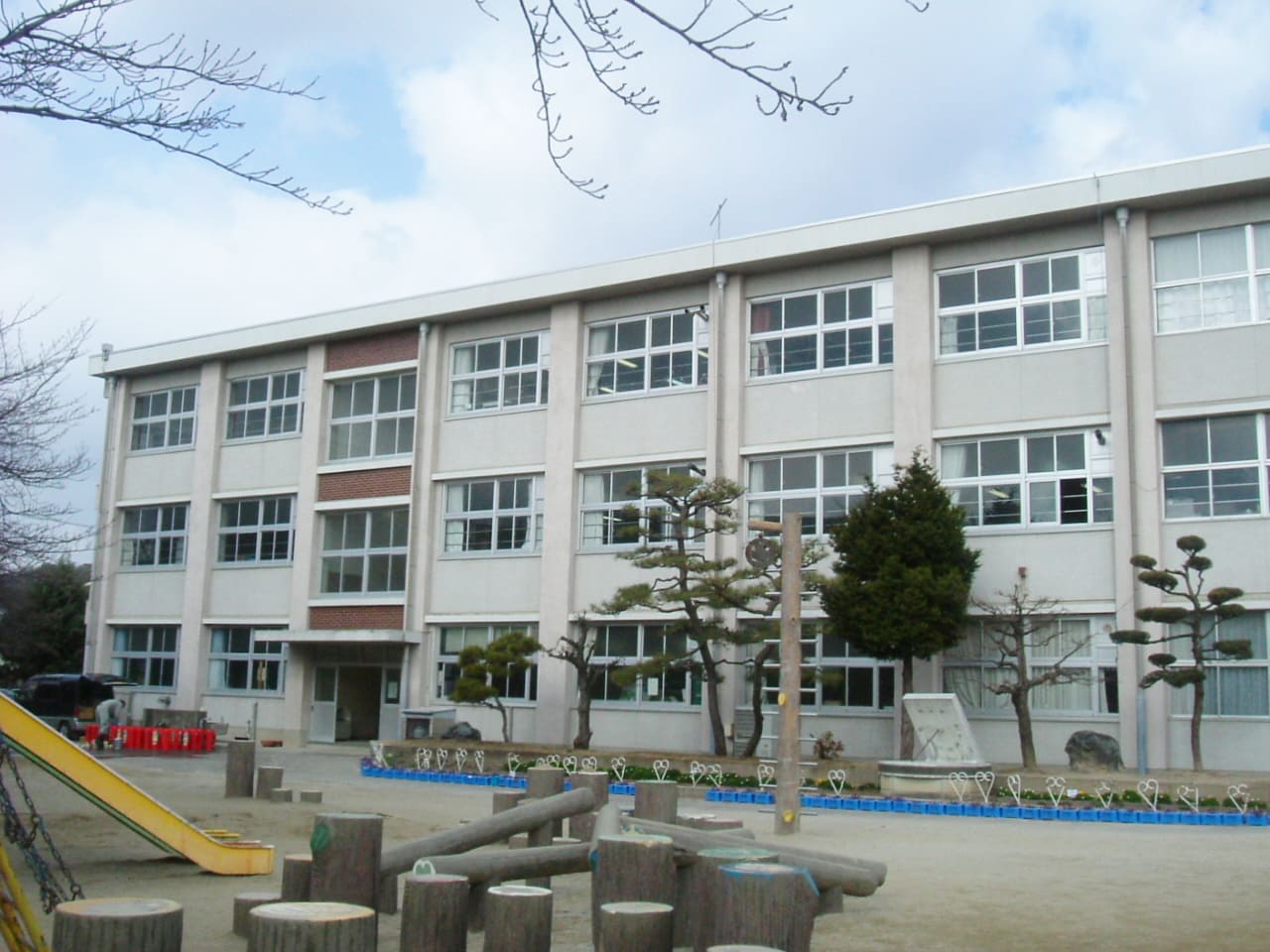 長森北小学校