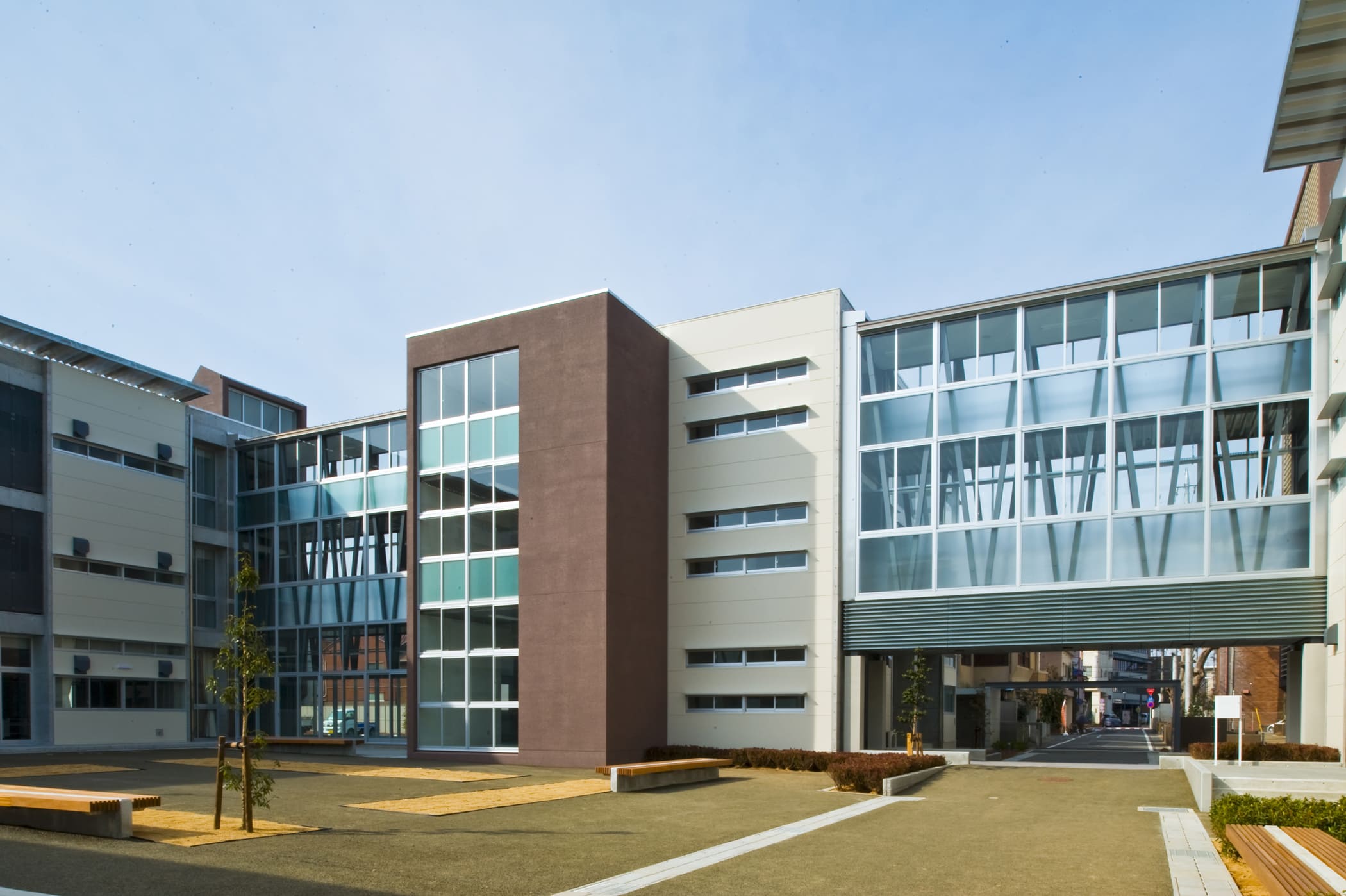 南中学校南舎及びプール建築主体工事