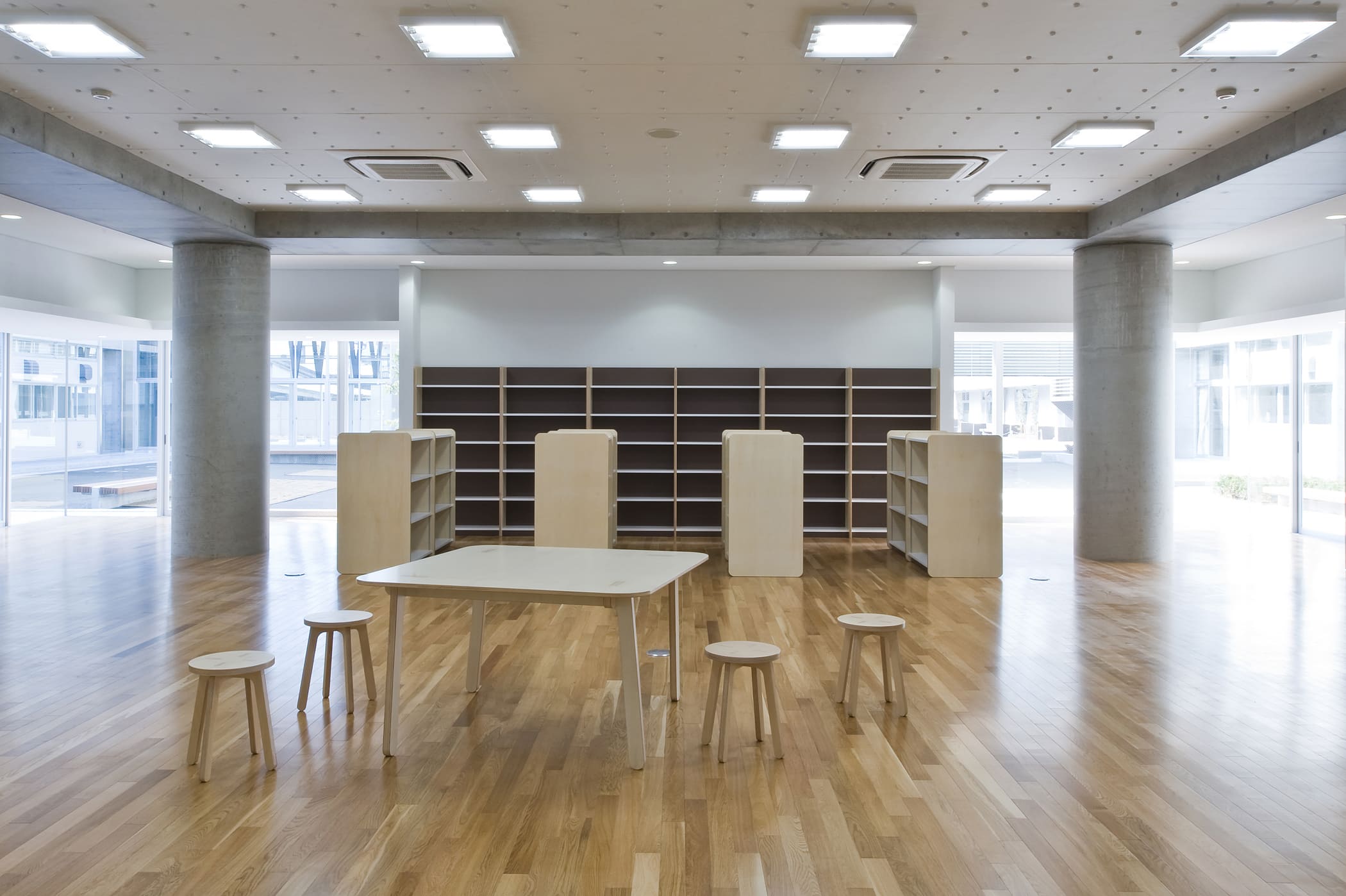 南中学校南舎及びプール建築主体工事