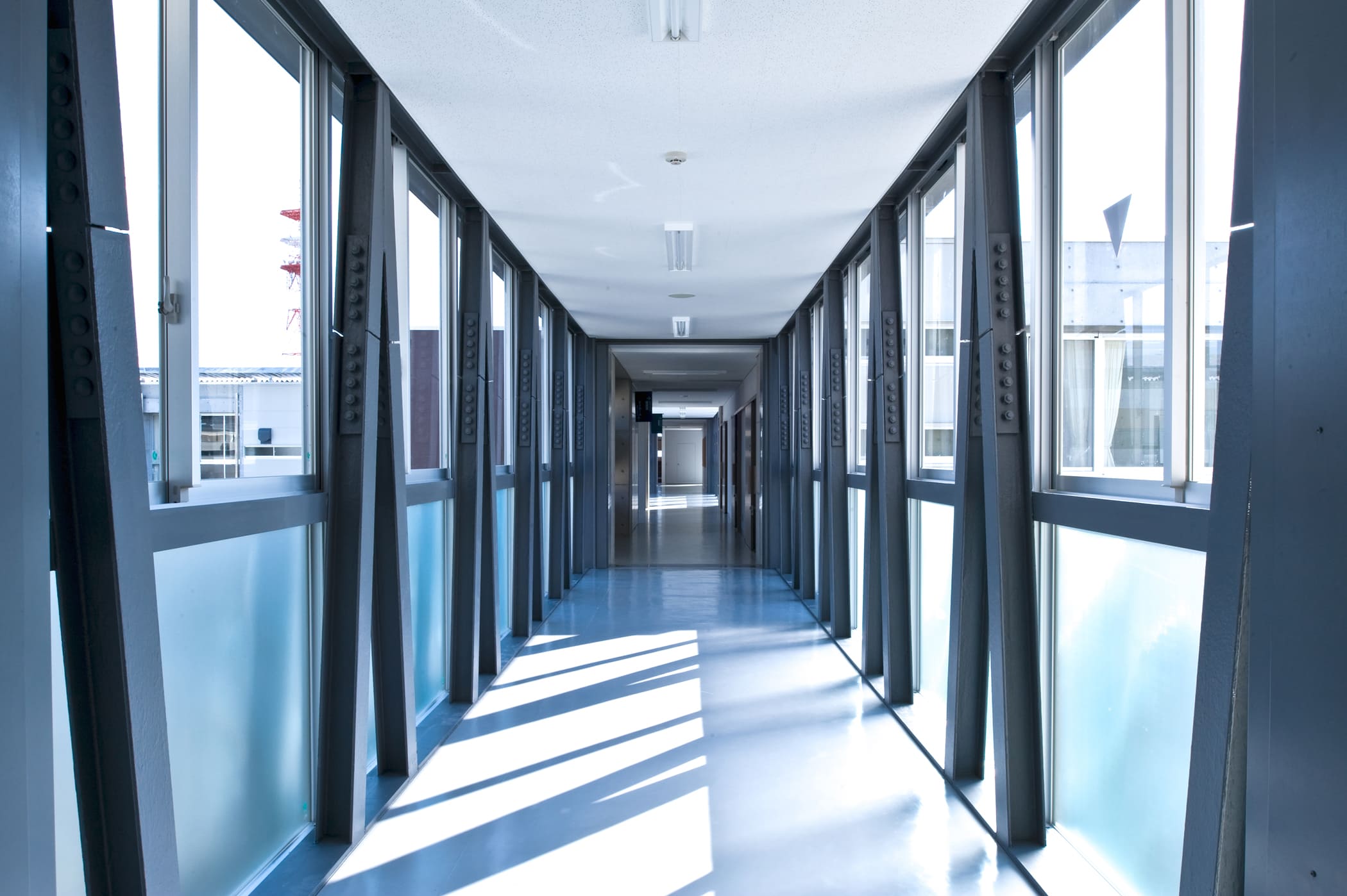 南中学校南舎及びプール建築主体工事