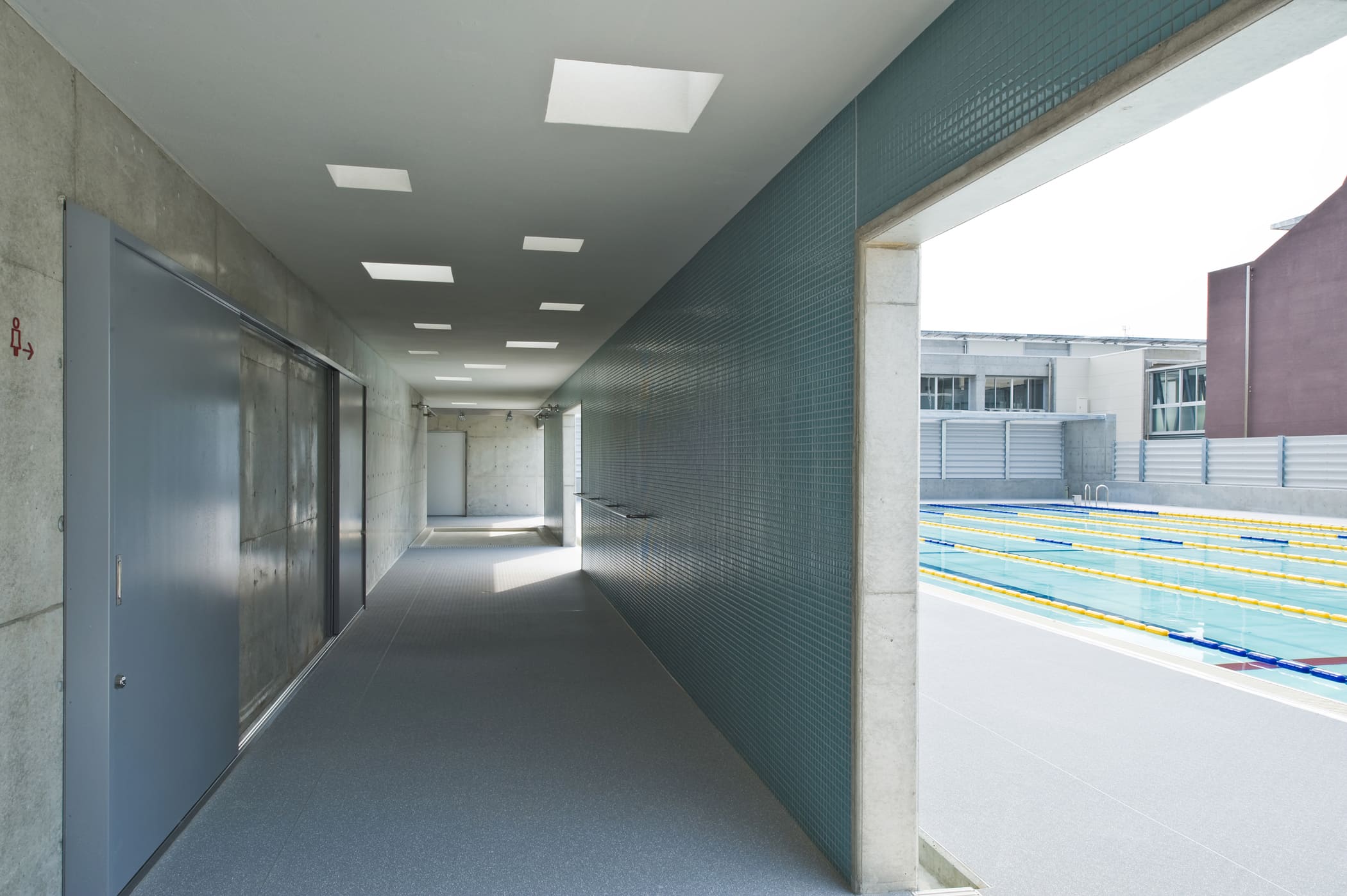 南中学校南舎及びプール建築主体工事