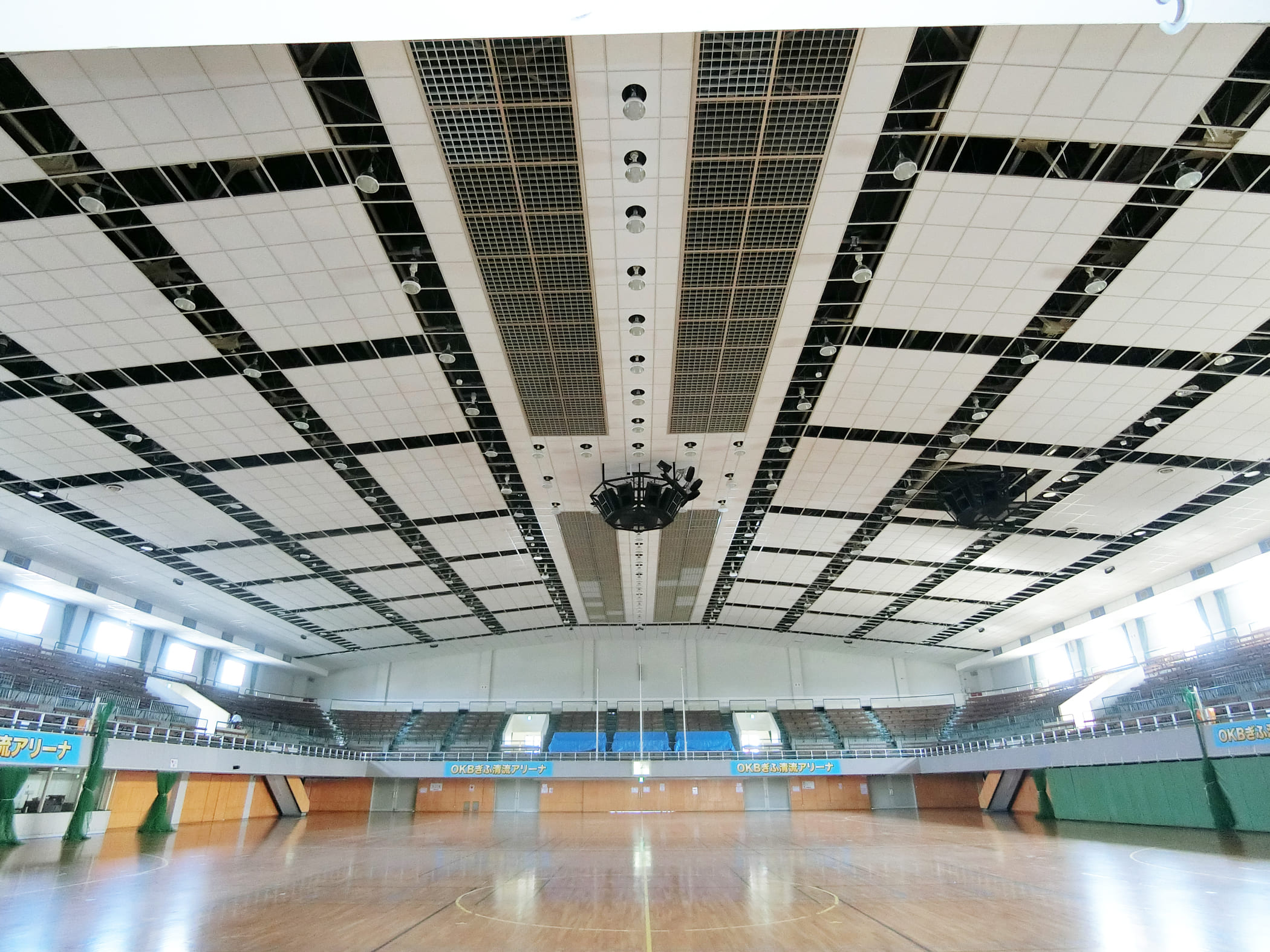 岐阜アリーナ屋根天井改修工事